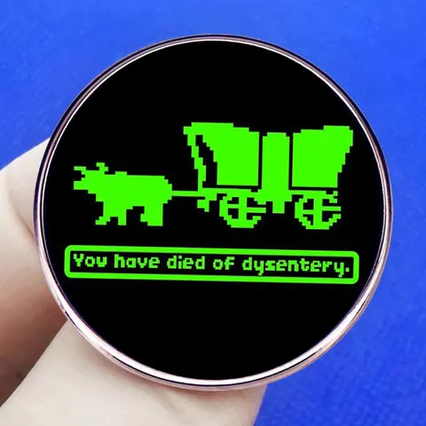 Pin de Esmalte de Arte de Píxel Retro Cita de Juego Divertida Insignia de Metal Redonda Patrón de Carruaje de Bueyes Accesorios Ropa Mochila Joyas