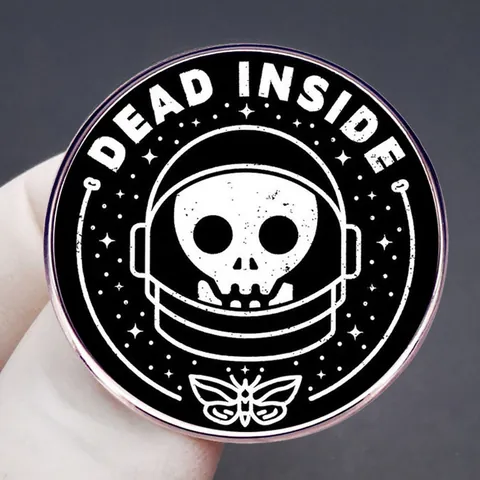 Spilla Dead Inside Lettera Astronaute Scheletro Punk Gotico Lega Smalto Distintivo Per Zaino Abbigliamento Accessorio
