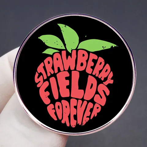 Spilla in Smalto Strawberry Fields Forever Rock Song Lyrics Pin Distintivo in Lega Rotondo Frutta Lapel Pin Per Zaino Gioielli