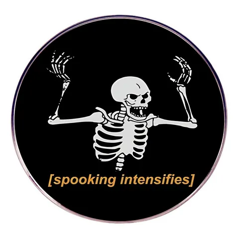 Αστεία Καρφίτσα Σκελετού Spooking Intensifies Meme Horror Κρανίο Καρφίτσα Κράμα Στρογγυλό Σήμα Κοσμήματα Halloween Δώρο Unisex