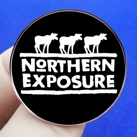 Northern Exposure Moose Brooch Pin Round Alloy Metal Badge For Men Women Outdoor Casual Jewelry Gift