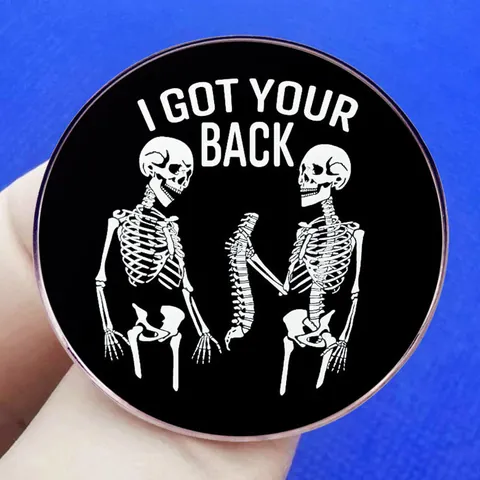 Αστεία Καρφίτσα από Σμάλτο Σκελετός I Got Your Back Χιουμοριστική Καρφίτσα Σκελετός από Κράμα Σήμα για Σακίδιο Σακάκι Κοσμήματα Halloween Δώρο