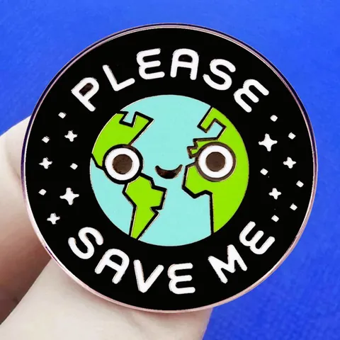 Please Save Me Terre Ronde Émail Broche Pin Dessin Animé Anthropomorphe Badge Alliage Protection de l'Environnement Bijoux Cadeau