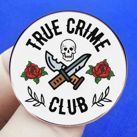 True Crime Club Enamel Pin Gothic Skull Crossed Dagger Red Rose Brooch Alloy Badge Halloween Party Clothing Decoration