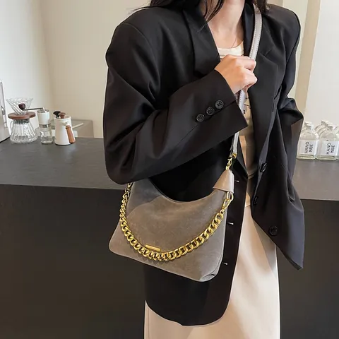 Damen Wildleder PU Hobo Tasche Mit Goldener Kette Vintage Halbmond Achsel Schultertasche Für Den Täglichen Gebrauch Umhängetasche