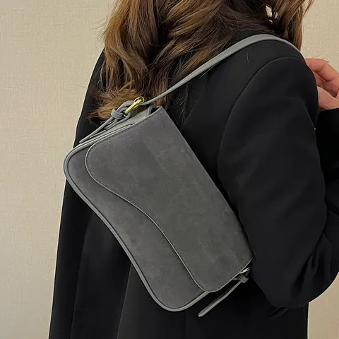 Damen Vintage Wildleder PU Leder Schultertasche Minimalistisch Asymmetrische Klappe Achsel Tasche Fashion Umhängetasche Alltag