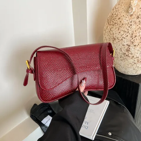 Vintage PU Leather Animal Pattern Embossed Underarm Bag For Women Minimalist Commuter Shoulder Bag Magnetic Closure Purse