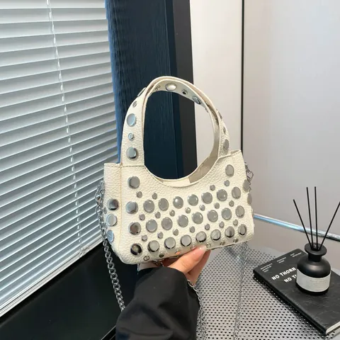 Mode Klinknagels Dames Schoudertas PU Leer Punk Stijl Crossbody Tas Met Metalen Ketting Kleine Tote Bag Voor Dagelijks Gebruik