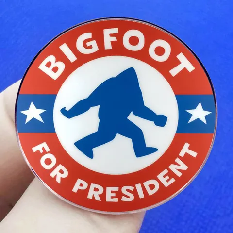 Broche Humour en Alliage Bigfoot For President Émaillée Ronde Cartoon Badge de Campagne pour Sac à Dos Accessoires Vêtements