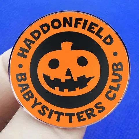 Horror Movie Theme Babysitters Club Halloween Brooch Pin Alloy Pumpkin Jack-O-Lantern Badge For Party Costume Accessories