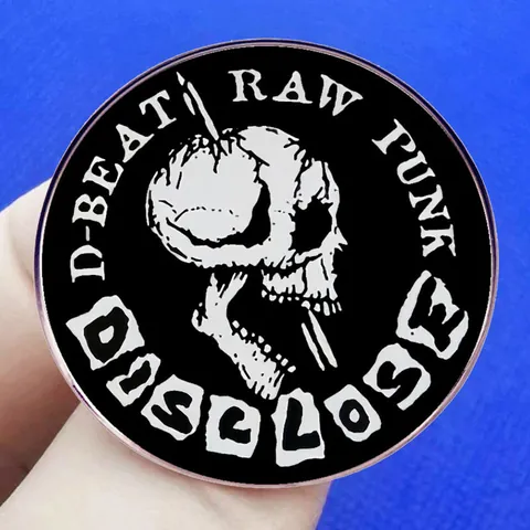 Punk Rock Skull Metal Badge Brooch D-Beat Raw Punk Round Alloy Pin For Jackets Bags Hats Music Fan Jewelry Accessories