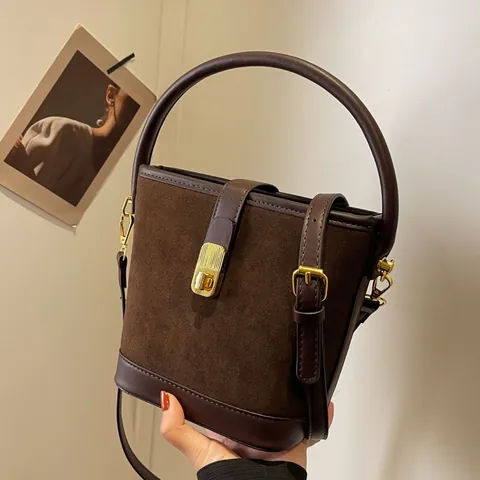 Bolso Cubo Vintage de Mujer en PU de Gamuza Mate Con Cierre Dorado Bolso de Hombro de Gran Capacidad Bolso de Mano de Axila Pequeño Bolso Bandolera