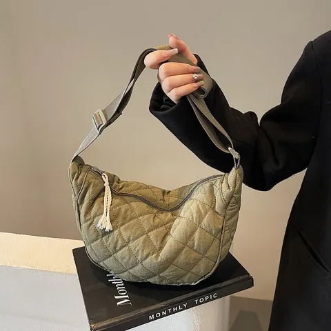 Borsa a Tracolla Trapuntata a Rombi Donna Mezzaluna Borsa in Tela Grande Capacità Casual Streetwear Borsa a Spalla