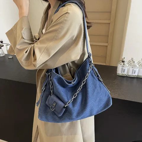 Dames Grote Capaciteit Gewassen Denim Tote Tas Met Metalen Ketting Decoratieve Hobo Schoudertas En Mini Pouch Set