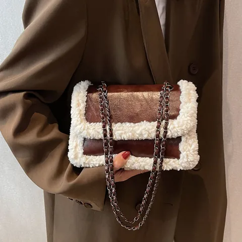 Borsa Quadrata Piccola in Pelle PU Vintage da Donna con Bordo in Finta Pelliccia di Agnello Catena in Metallo Spalla Sottobraccio