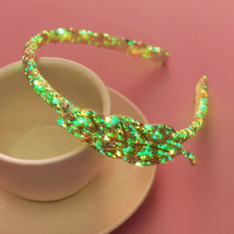 Serre-Tête Feuille à Paillettes Colorées pour Enfants Fait Main Lumineux avec Accents de Tubes Dorés Accessoires de Coiffure pour Fête