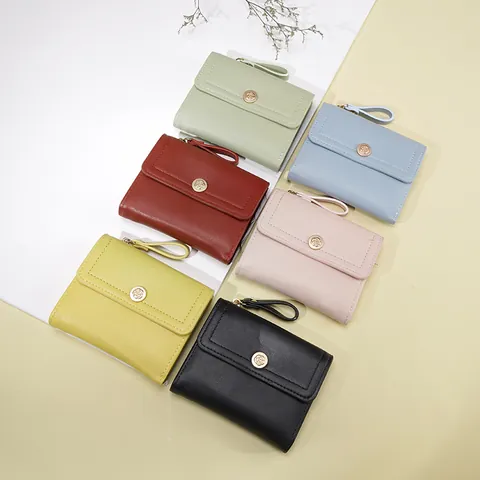 Portafoglio Corto da Donna Moda Triplo Piegamento Pelle PU Minimalista Porta Carte Fibbia Fiore di Rosa Portamonete Con Cinturino