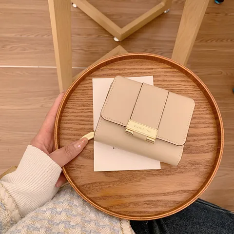Portafoglio Piccolo da Donna Minimalista in Pelle PU Fibbia in Metallo Classic Star Portamonete Triplo Porta Carte di Credito Accessorio Quotidiano
