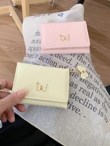 Portafoglio Donna Corto Triplo Pieghevole Stile Coreano in Pelle PU Porta Carte Con Fibbia in Metallo Farfalla Fiocco Grazioso Portamonete