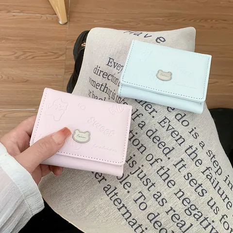 Mini Portafoglio da Donna Corto a Tripla Piega in Pelle PU Porta Carte Con Chiusura in Metallo a Orsetto Portamonete