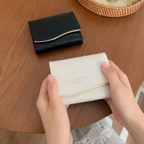 Portafoglio Donna Corto Trifold in Pelle PU Portamonete con Finiture in Metallo Curvo Slot Multi Carte Tasca con Cerniera Portafoglio Donna Elegante