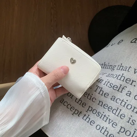 Women Trifold Wallet PU Leather Coin Purse Large Capacity Card Holder Crinkled Pattern Heart Buckle Vintage Handheld Wallet