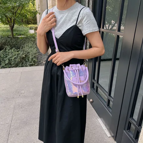 Sac Seau à Paillettes à la Mode pour Femmes Sac à Main à Cordon Scintillant Sac à Bandoulière Brillant pour Fête Quotidien