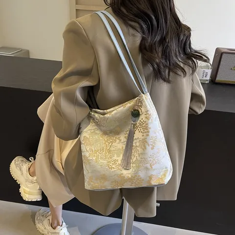 New Chinese Jacquard Brocade Shoulder Bag Women Large Capacity Vintage Tote With Tassel Office Commute Underarm Bag
