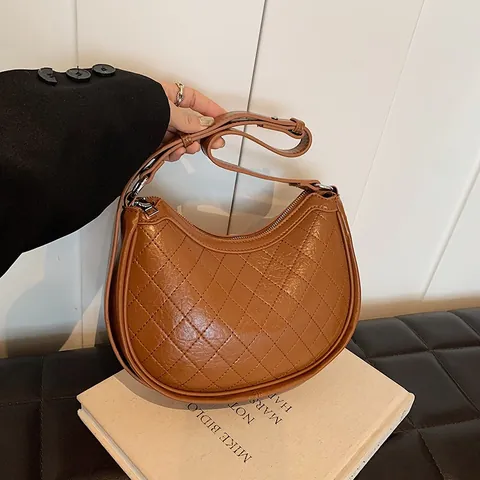 Bolso Hobo de Cuero PU Acolchado de Diamantes Mujer Minimalista de Axila Color Sólido Bolso de Media Luna Para Uso Diario