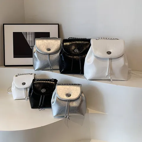 Mode Damen PU Leder Mini Rucksack Knitteroptik Drehverschluss Kordelzug Umhängetasche Mit Metallkette Griff Urban Lässiger Rucksack