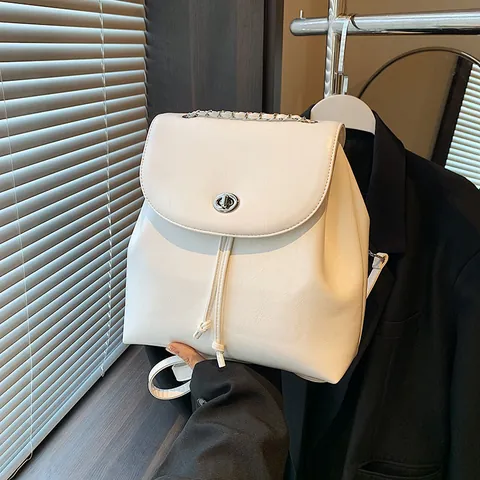 Mode Damen PU Leder Mini Rucksack Knitteroptik Drehverschluss Kordelzug Umhängetasche Mit Metallkette Griff Urban Lässiger Rucksack