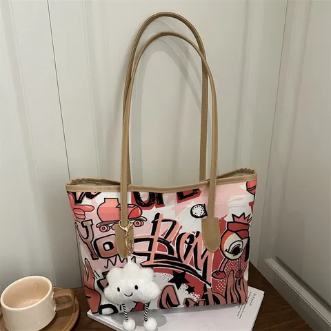 Borsa Tote in Tela Graffiti da Donna Grande Capacità Stampa Borsa a Spalla Con Pendente a Nuvola di Peluche Borsa Casual alla Moda