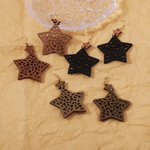 Vintage Bohemian Wooden Hollow Star Drop Earrings For Women Geometric Leopard Pattern Laser Cut Wood Star Earrings Jewelry Gift