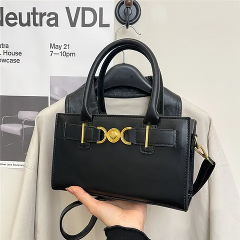 Bolso de Hombro de Cuero PU para Mujer con Cerradura de Corazón Bolso de Mano Minimalista para Viaje Diario Color Sólido