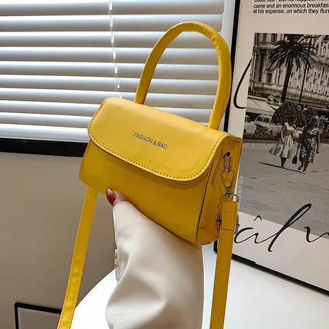 Sac Bandoulière Petit Carré Mode pour Femmes Sac à Épaule en Cuir PU Minimaliste Avec Impression de Lettres et Surpiqûres