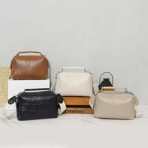 Vintage Crocodile Pattern Boston Bag Women PU Leather Handbag With Wide Geometric Woven Strap Shoulder Crossbody Pillow Bag