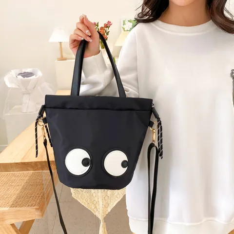Damen Casual Nylon Umhängetasche Große Augen Design Süße Cartoon Handtasche Mit Verstellbarem Riemen Für Den Alltag