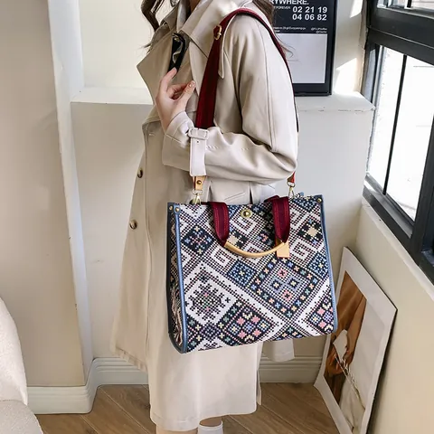 Women Ethnic Geometric Woven Tote Bag Vintage Bohemian Canvas Handbag With Leather Trim Rotating Lock Striped Strap Large Capacity Crossbody Bag For Travel Daily