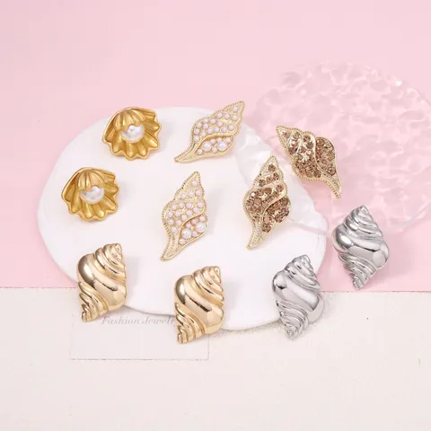 Vintage Conch Shell Faux Pearl Stud Earrings For Women Retro Marine Style Gold Silver Alloy Rhinestone Beach Vacation Jewelry