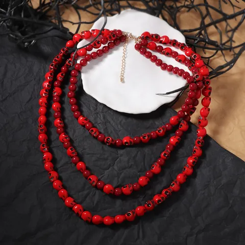Collier Multicouche Gothique Halloween Crânes Rouges pour Femme Bijoux Punk Exagérés de Fête Chaîne en Perles d'Acrylique Ajustable