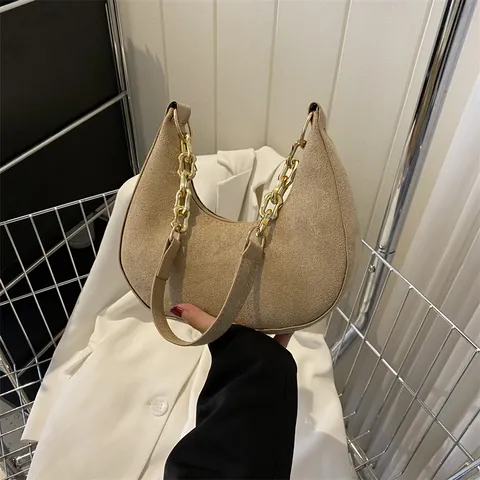 Bolso Hobo de Media Luna de Gamuza para Mujer Minimalista Color Sólido Bolso de Axila Con Correa de Cadena Dorada Bolso de Hombro Estilo Street Vintage