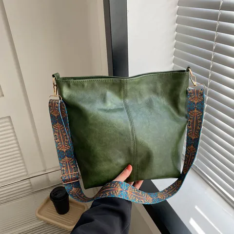 Women Large Capacity PU Leather Shoulder Bag Vintage Hobo Tote With Bohemian Ethnic Pattern Adjustable Wide Strap For Commute