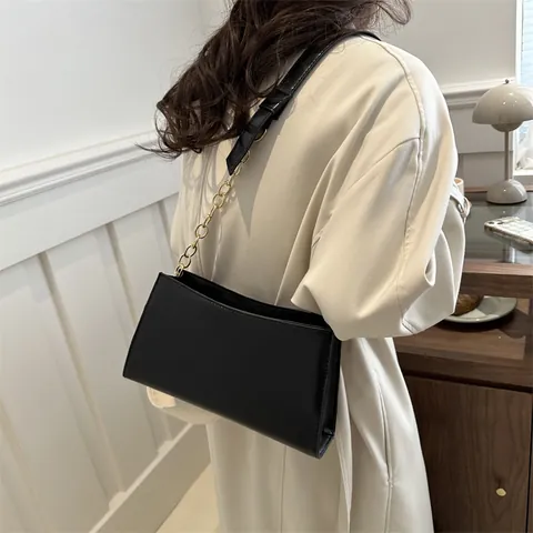 Bolso de Axila de Cuero PU Vintage para Mujer Bolso de Hombro de Color Sólido Minimalista Con Correa de Cadena Dorada