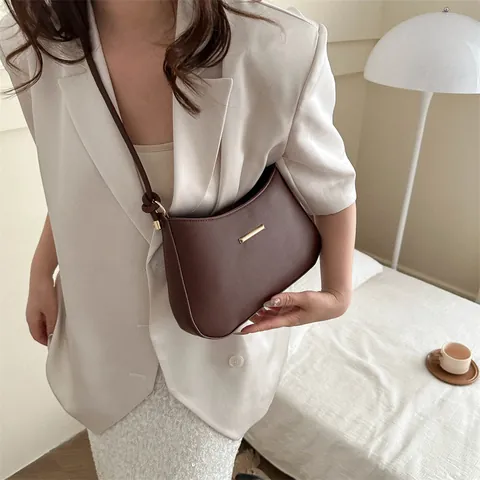 Borsa Sottobraccio da Donna in Pelle PU Minimalista Piccola Borsa a Tracolla Quadrata Con Nodo Oro Fibbia Metallo Hobo