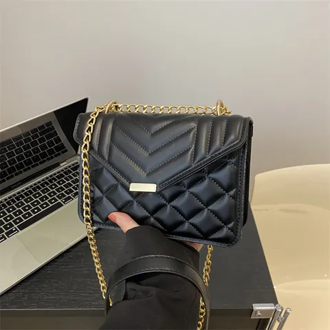 Women Fashion Quilted Chain Crossbody Bag PU Leather Diamond Chevron Small Square Shoulder Bag Gold Hardware Handbag