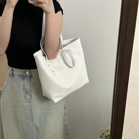 Large Capacity PU Leather Tote Bag For Women Minimalist Solid Color Commute Handbag With Gold Rivets Elegant Shoulder Bag