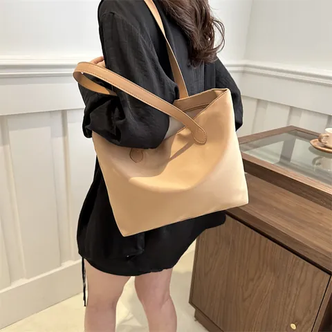 Bolso Tote Minimalista de PU Nylon para Mujer Gran Capacidad Color Sólido Cremallera Bolso de Hombro para Uso Diario Estilo Coreano
