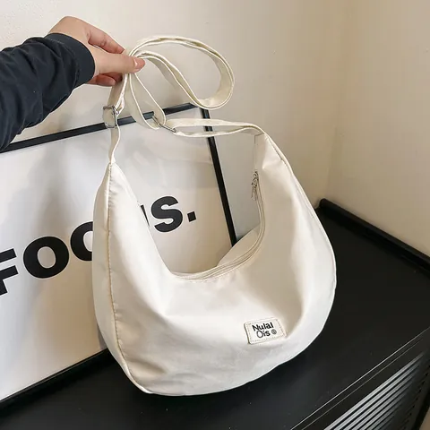Bolso Dumpling de Tela Oxford para Mujer Estilo Japonés Impermeable Ligero Bolso Bandolera Pequeño Estudiante Casual Color Sólido Bolso de Hombro