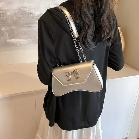 Minimalist Bowknot PU Leather Shoulder Bag Fashionable Chain Crossbody Bag Small Square Purse For Women Daily Travel Use