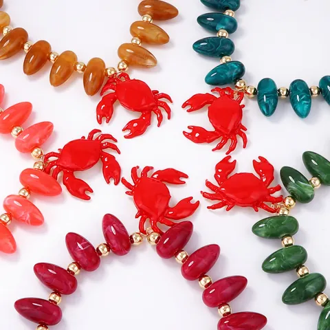 Women's Exaggerated Ocean Holiday Resin Beaded Necklace Large Red Crab Pendant Marble Texture Adjust Beach Vacation Jewelry